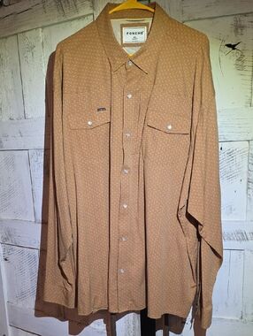 Poncho "The Clyde" Men’s Casual Button-Down Shirt in Tan